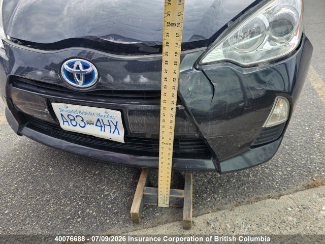 2014 Toyota Prius მანქანა იყიდება აუქციონზე, vin: JTDKDTB38E1570495, აუქციონის ნომერი: 40076688