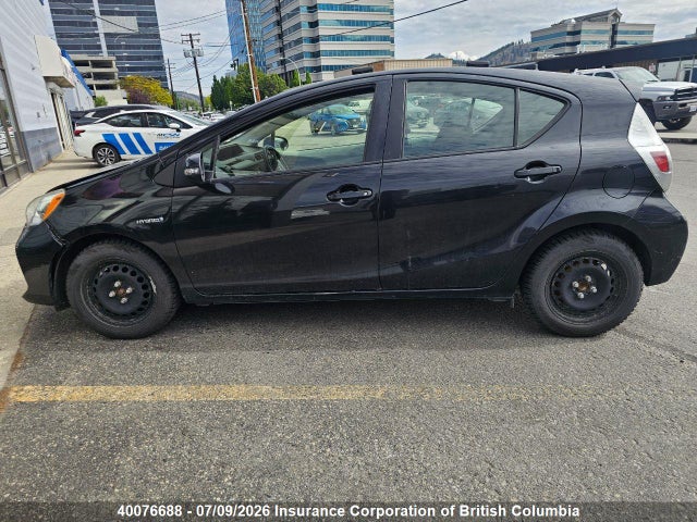 2014 Toyota Prius მანქანა იყიდება აუქციონზე, vin: JTDKDTB38E1570495, აუქციონის ნომერი: 40076688