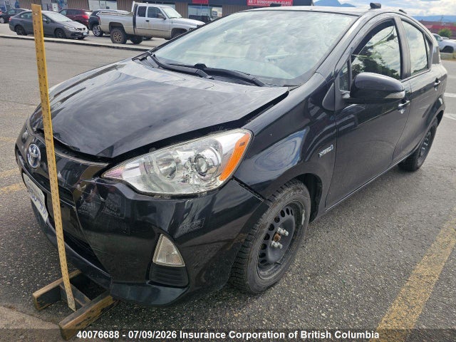 2014 Toyota Prius მანქანა იყიდება აუქციონზე, vin: JTDKDTB38E1570495, აუქციონის ნომერი: 40076688