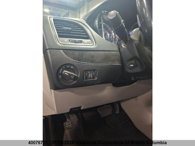 2013 Chrysler Town & Country Touring მანქანა იყიდება აუქციონზე, vin: 2C4RC1BG8DR784454, აუქციონის ნომერი: 40076721