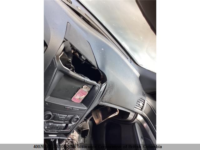 40076740 :رقم المزاد ، 1FM5K8DH2KGA97951 vin ، 2019 Ford Explorer Xlt مزاد بيع