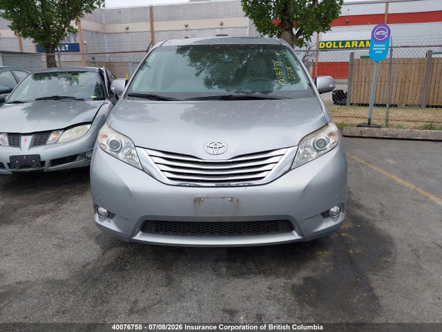 2013 Toyota Sienna Xle/limited მანქანა იყიდება აუქციონზე, vin: 5TDDK3DC1DS056209, აუქციონის ნომერი: 40076758
