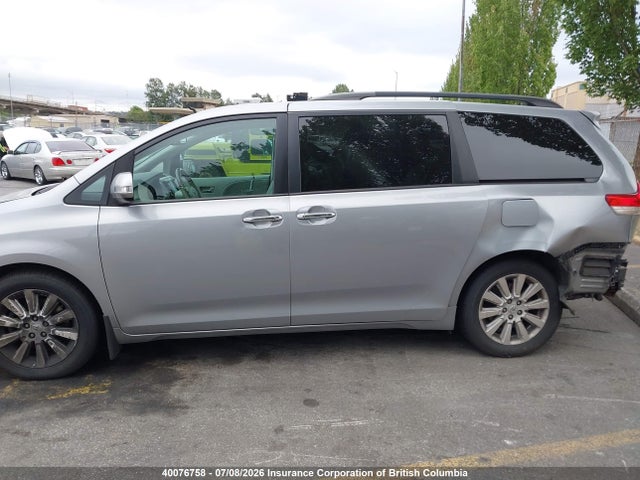 2013 Toyota Sienna Xle/limited მანქანა იყიდება აუქციონზე, vin: 5TDDK3DC1DS056209, აუქციონის ნომერი: 40076758