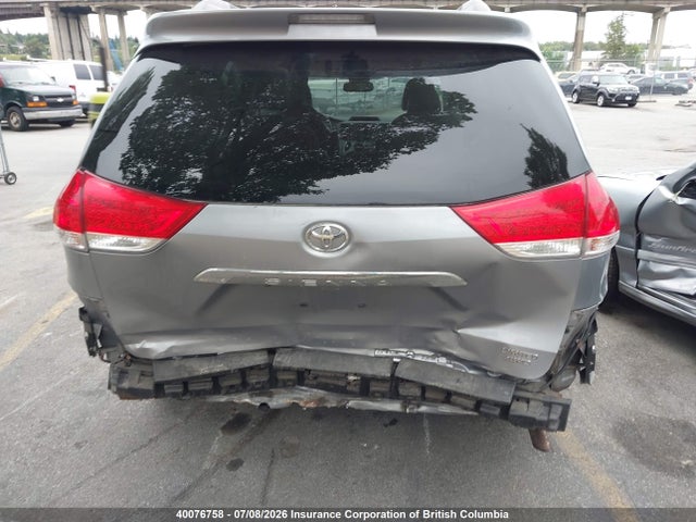2013 Toyota Sienna Xle/limited მანქანა იყიდება აუქციონზე, vin: 5TDDK3DC1DS056209, აუქციონის ნომერი: 40076758
