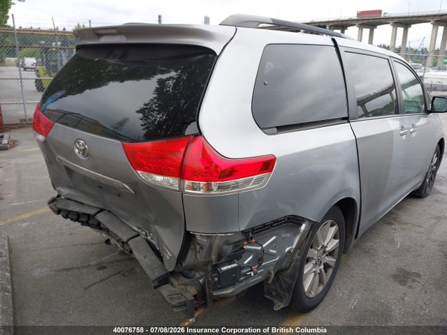 2013 Toyota Sienna Xle/limited მანქანა იყიდება აუქციონზე, vin: 5TDDK3DC1DS056209, აუქციონის ნომერი: 40076758