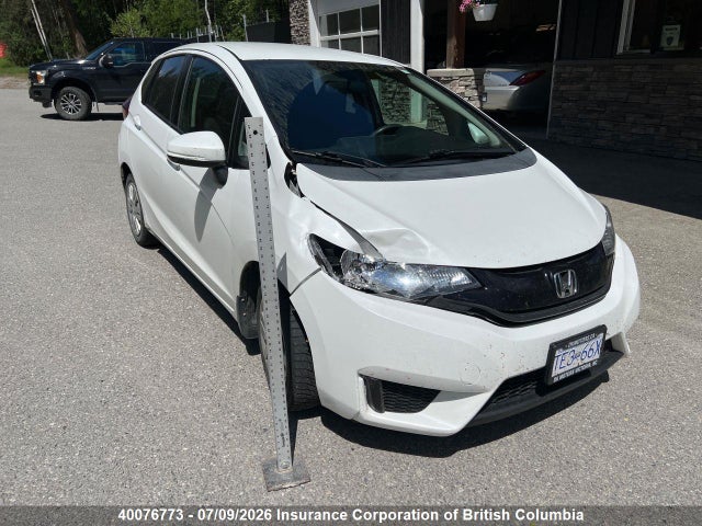 2015 Honda Fit მანქანა იყიდება აუქციონზე, vin: 3HGGK5H59FM102748, აუქციონის ნომერი: 40076773