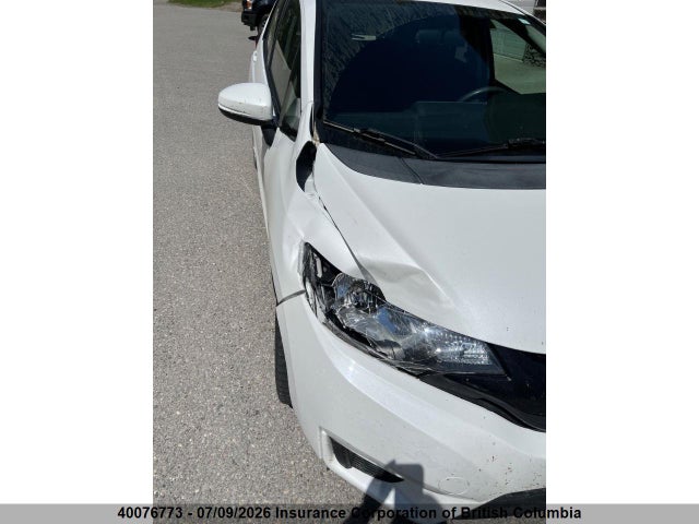 2015 Honda Fit მანქანა იყიდება აუქციონზე, vin: 3HGGK5H59FM102748, აუქციონის ნომერი: 40076773