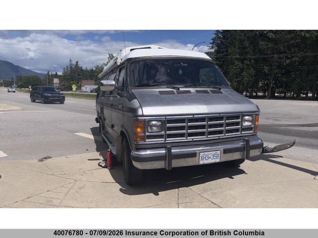 1988 Dodge Ram Van B250 მანქანა იყიდება აუქციონზე, vin: 2B7HB23Y2JK133322, აუქციონის ნომერი: 40076780