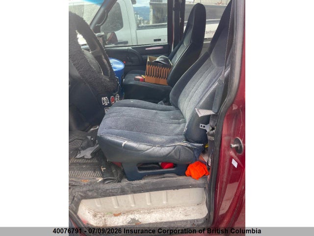 Продажа на аукционе авто 2000 Chevrolet Astro, vin: 1GCDM19WXYB161734, номер лота: 40076791