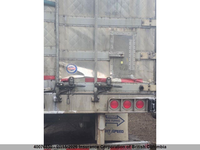 1UYVS3537J2415005 Utility Reefer Van Trailer