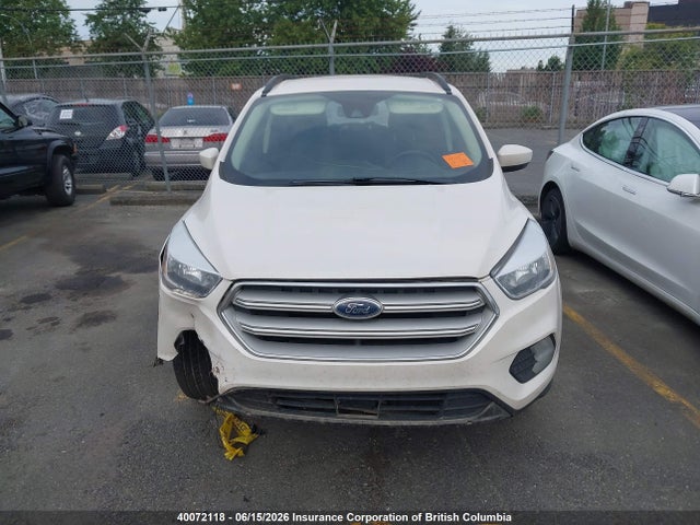40072118 :رقم المزاد ، 1FMCU9GD6JUC72122 vin ، 2018 Ford Escape Se مزاد بيع