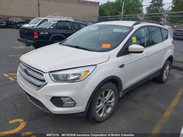 40072118 :رقم المزاد ، 1FMCU9GD6JUC72122 vin ، 2018 Ford Escape Se مزاد بيع