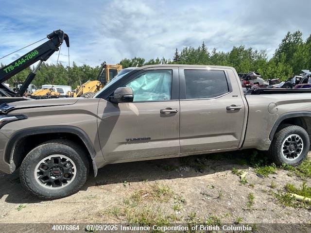 2026 Toyota Tundra Crewmax Sr5 მანქანა იყიდება აუქციონზე, vin: 5TFLA5EC5TX055629, აუქციონის ნომერი: 40076864