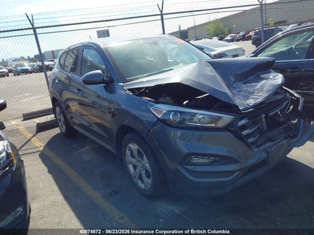 40074872 :رقم المزاد ، KM8J23A40JU601576 vin ، 2018 Hyundai Tucson Se مزاد بيع