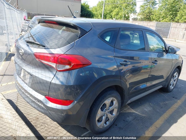 Hyundai TUCSON SE 2018 KM8J23A40JU601576 Image 4