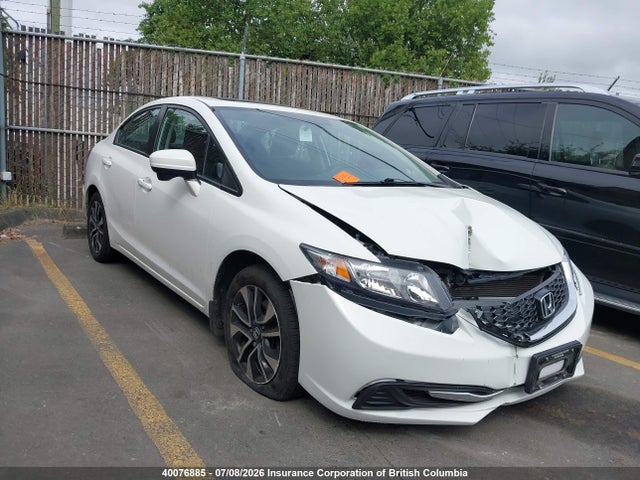 2015 Honda Civic მანქანა იყიდება აუქციონზე, vin: 2HGFB2F55FH045136, აუქციონის ნომერი: 40076885