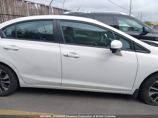 2015 Honda Civic მანქანა იყიდება აუქციონზე, vin: 2HGFB2F55FH045136, აუქციონის ნომერი: 40076885