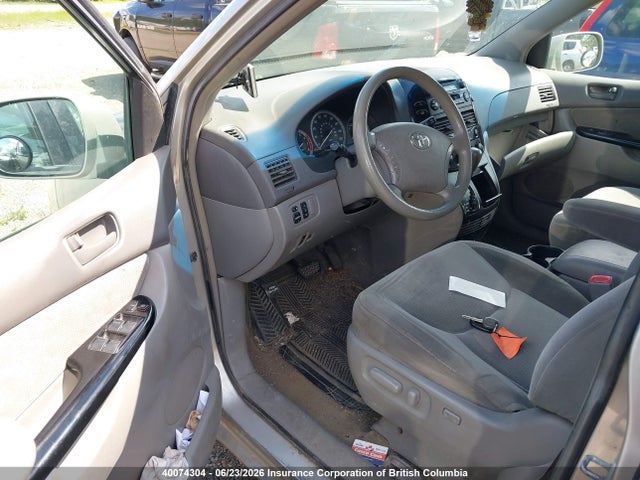 2005 Toyota Sienna Le მანქანა იყიდება აუქციონზე, vin: 5TDBA23C55S030364, აუქციონის ნომერი: 40074304