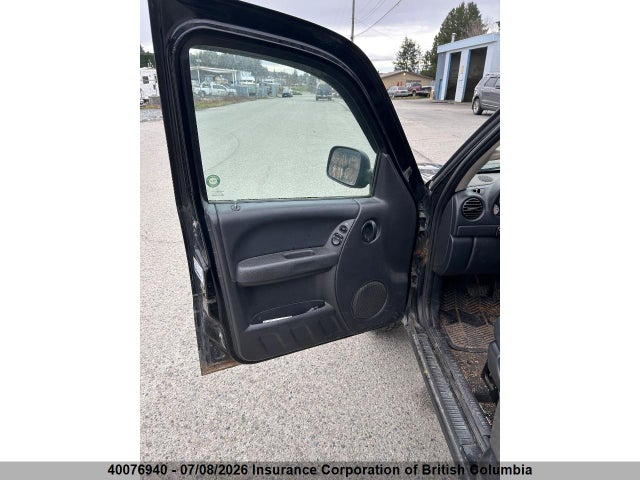 40076940 :رقم المزاد ، 1J4GL48K44W241785 vin ، 2004 Jeep Liberty Sport مزاد بيع
