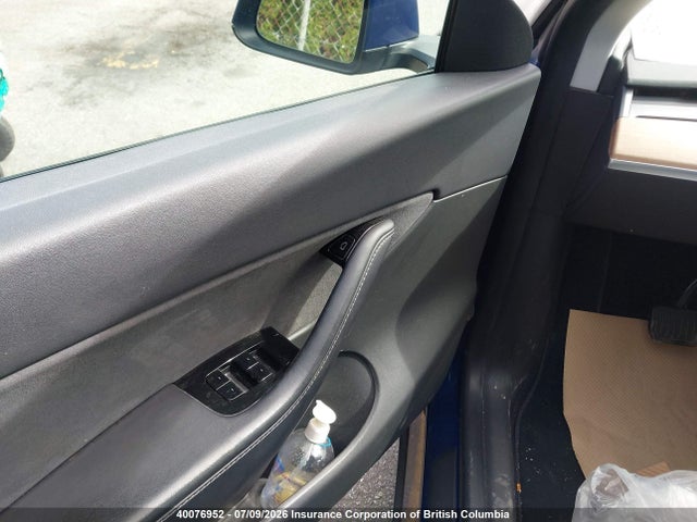 Tesla Model Y 2021 5YJYGDED2MF120939 Image 18