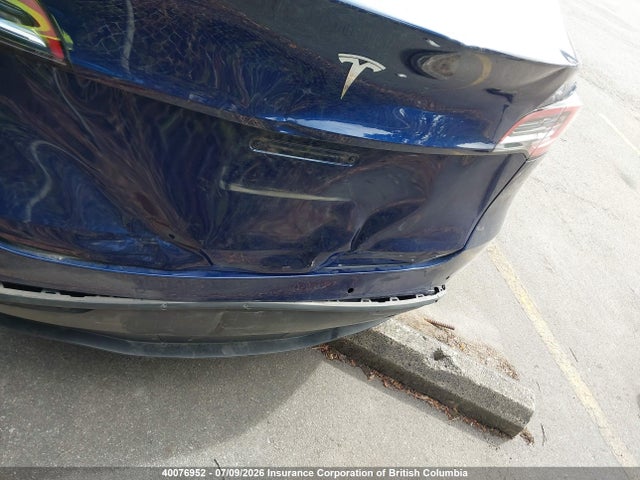 Tesla Model Y 2021 5YJYGDED2MF120939 Image 6