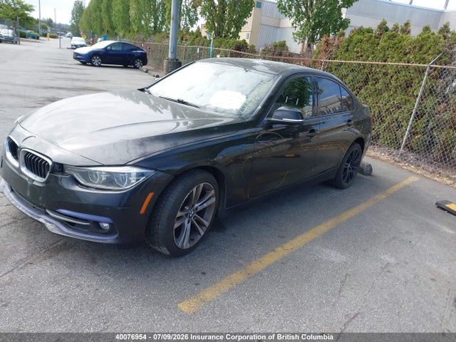 BMW 330I 2018 WBA8D9C56JA012651 Image 2