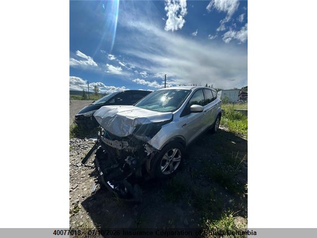 40077018 :رقم المزاد ، 1FMCU9GX7FUC17647 vin ، 2015 Ford Escape Se مزاد بيع