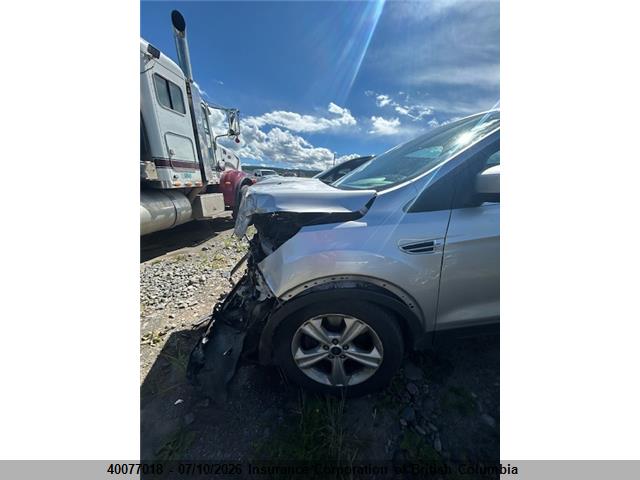 40077018 :رقم المزاد ، 1FMCU9GX7FUC17647 vin ، 2015 Ford Escape Se مزاد بيع