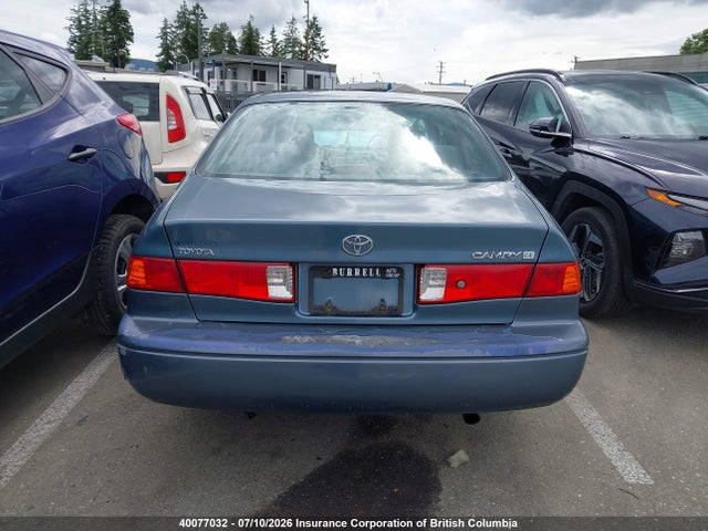2000 Toyota Camry მანქანა იყიდება აუქციონზე, vin: JT2BG22K7Y0428005, აუქციონის ნომერი: 40077032