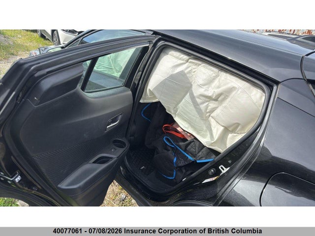 2018 Toyota Pieces C-hr მანქანა იყიდება აუქციონზე, vin: NMTKHMBX6JR064026, აუქციონის ნომერი: 40077061