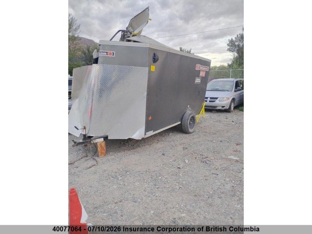 Royal Cargo Box Trailer 2022 2SFAL2267N1077408 Image 2