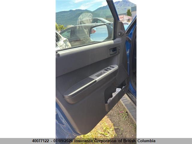 2011 Ford Escape Xlt მანქანა იყიდება აუქციონზე, vin: 1FMCU9DG6BKA77410, აუქციონის ნომერი: 40077122