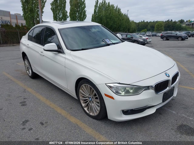 BMW 320i 2015 WBA3C3G5XFNS72913 головне зображення