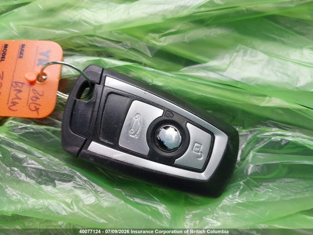 Продаж на аукціоні авто 2015 Bmw 320i, vin: WBA3C3G5XFNS72913, номер лоту: 40077124