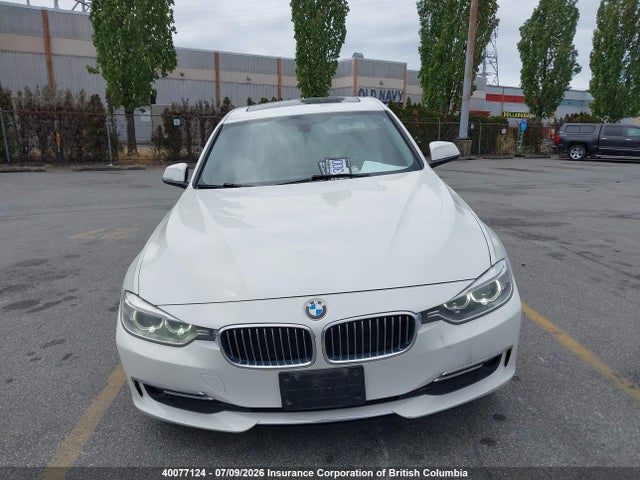 WBA3C3G5XFNS72913 BMW 320i
