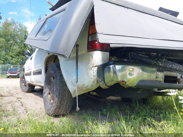 2000 Chevrolet Silverado C1500 მანქანა იყიდება აუქციონზე, vin: 1GCEC14W7YE144886, აუქციონის ნომერი: 40075397