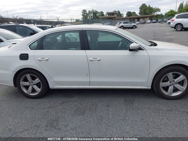 Volkswagen PASSAT SE 2014 1VWBS7A37EC089931 Image 13