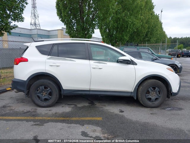 2015 Toyota Rav4 მანქანა იყიდება აუქციონზე, vin: 2T3BFREV0FW240170, აუქციონის ნომერი: 40077141