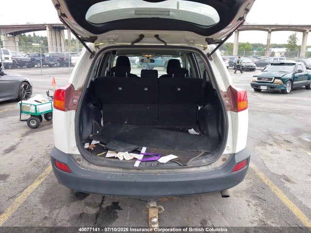 2015 Toyota Rav4 მანქანა იყიდება აუქციონზე, vin: 2T3BFREV0FW240170, აუქციონის ნომერი: 40077141