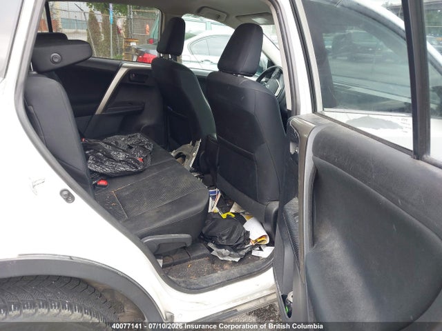 2015 Toyota Rav4 მანქანა იყიდება აუქციონზე, vin: 2T3BFREV0FW240170, აუქციონის ნომერი: 40077141