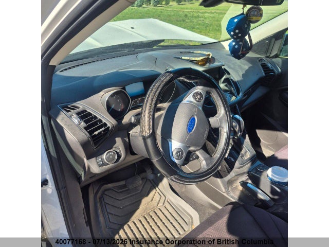40077168 :رقم المزاد ، 1FMCU9J96GUC15867 vin ، 2016 Ford Escape Titanium مزاد بيع
