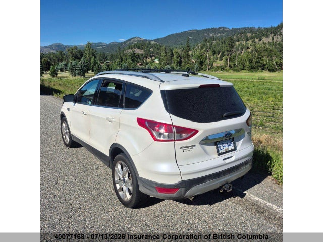 40077168 :رقم المزاد ، 1FMCU9J96GUC15867 vin ، 2016 Ford Escape Titanium مزاد بيع