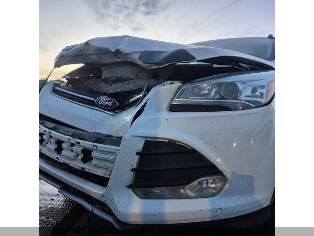 40077168 :رقم المزاد ، 1FMCU9J96GUC15867 vin ، 2016 Ford Escape Titanium مزاد بيع