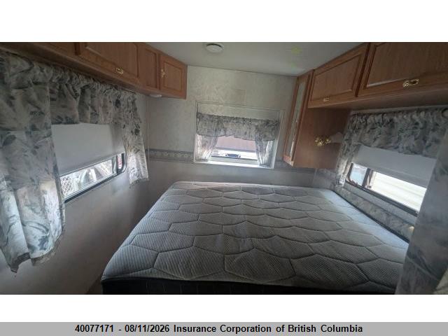 Продаж на аукціоні авто 2000 Coachmen Pursuit, vin: 5B4JP37J3Y3319974, номер лоту: 40077171