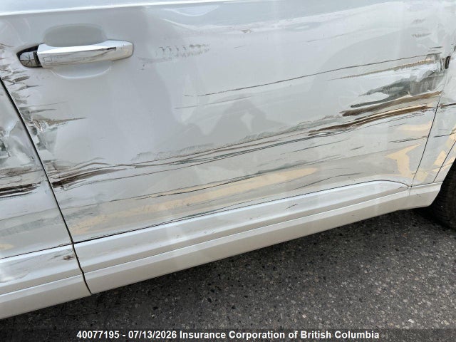 Audi Q7 2019 WA1WAAF78KD029057 Image 11