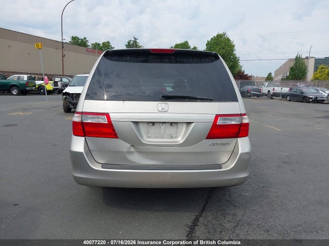 Продажа на аукционе авто 2005 Honda Odyssey Lx, vin: 5FNRL38225B501275, номер лота: 40077220