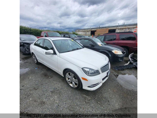 Aukcja sprzedaży 2013 Mercedes-benz C 300 4mati, vin: WDDGF8AB1DA832612, numer aukcji: 40077231