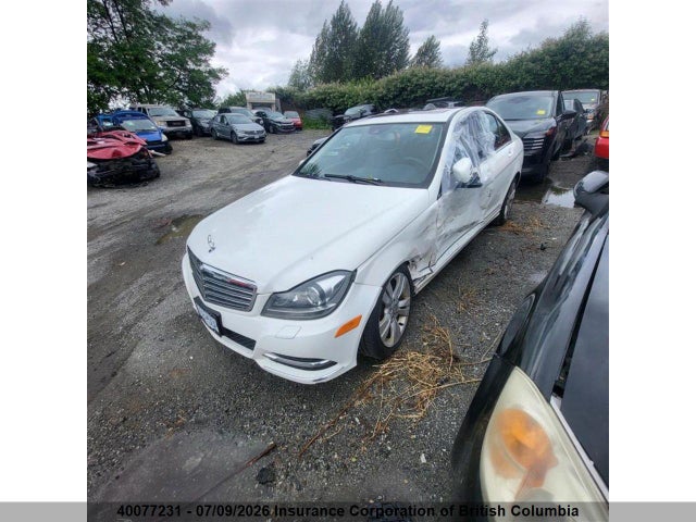 Aukcja sprzedaży 2013 Mercedes-benz C 300 4mati, vin: WDDGF8AB1DA832612, numer aukcji: 40077231
