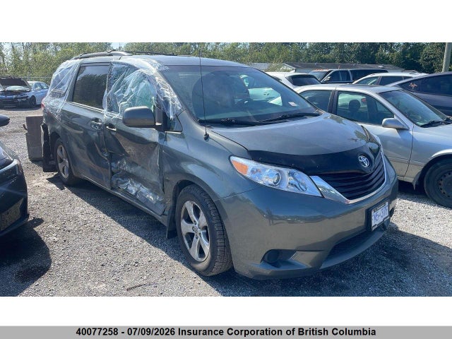 2013 Toyota Sienna Le მანქანა იყიდება აუქციონზე, vin: 5TDKK3DC2DS285442, აუქციონის ნომერი: 40077258