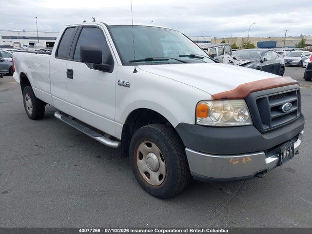 40077266 :رقم المزاد ، 1FTVX14565NA40526 vin ، 2005 Ford F150 مزاد بيع